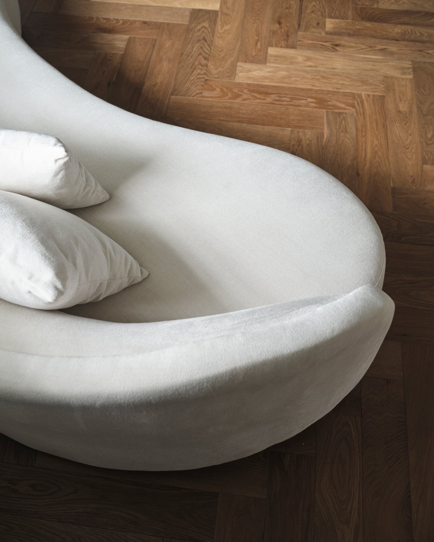 SS Curve Sofa