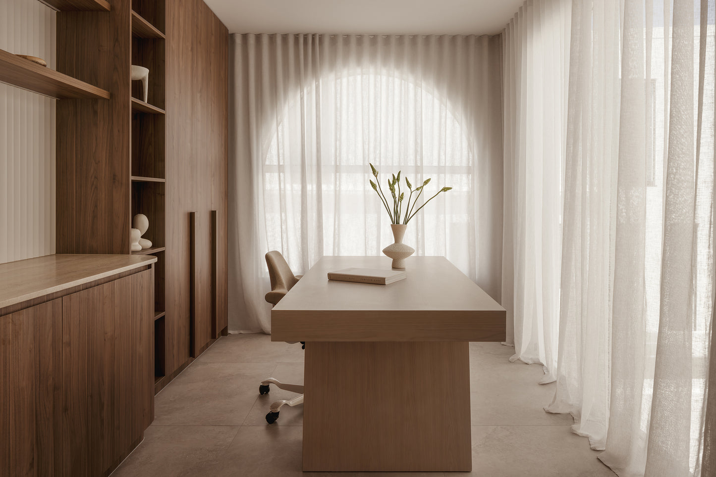 Monument Desk