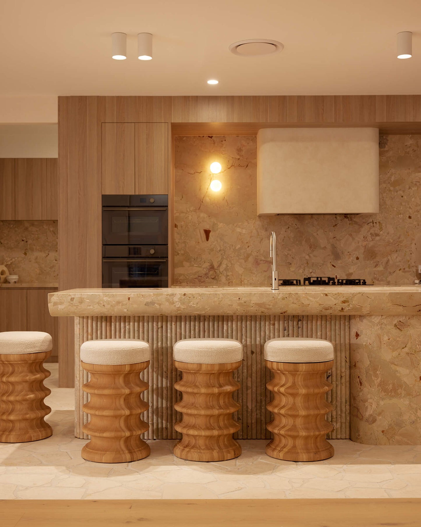 Sola Stool
