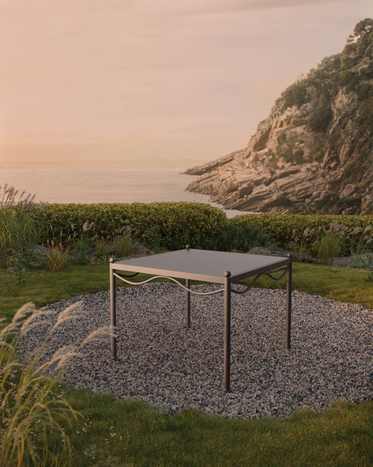 Aire Outdoor Table, lifestyle