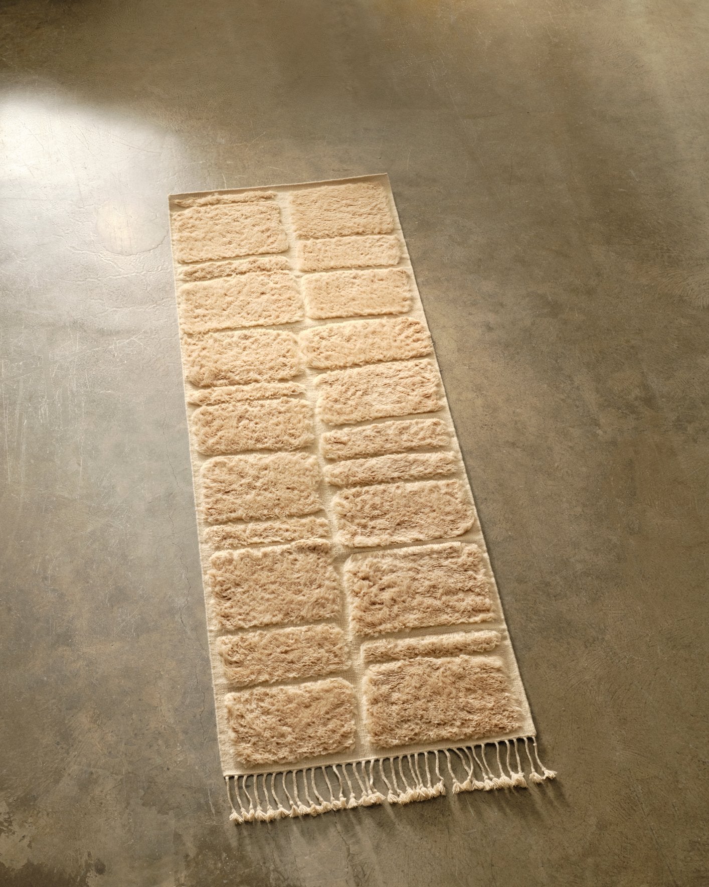Loom Runner - floor stock