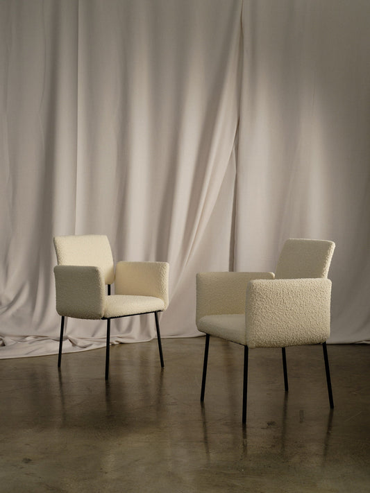 Hugs Dining Chair - Armrest - floor stock