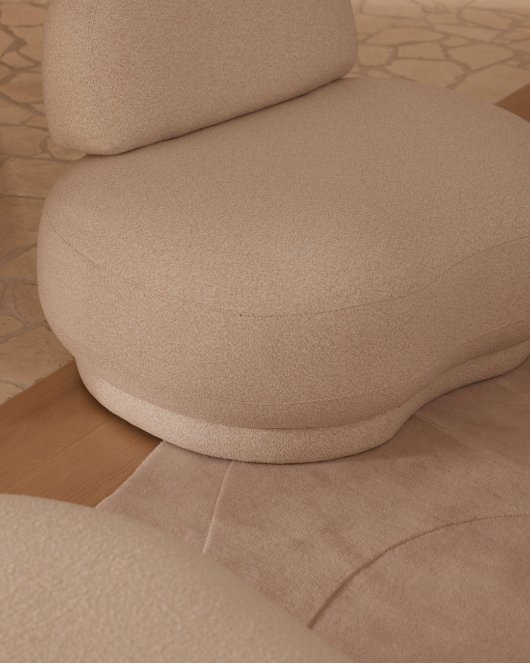 Petal Lounge Chair fform