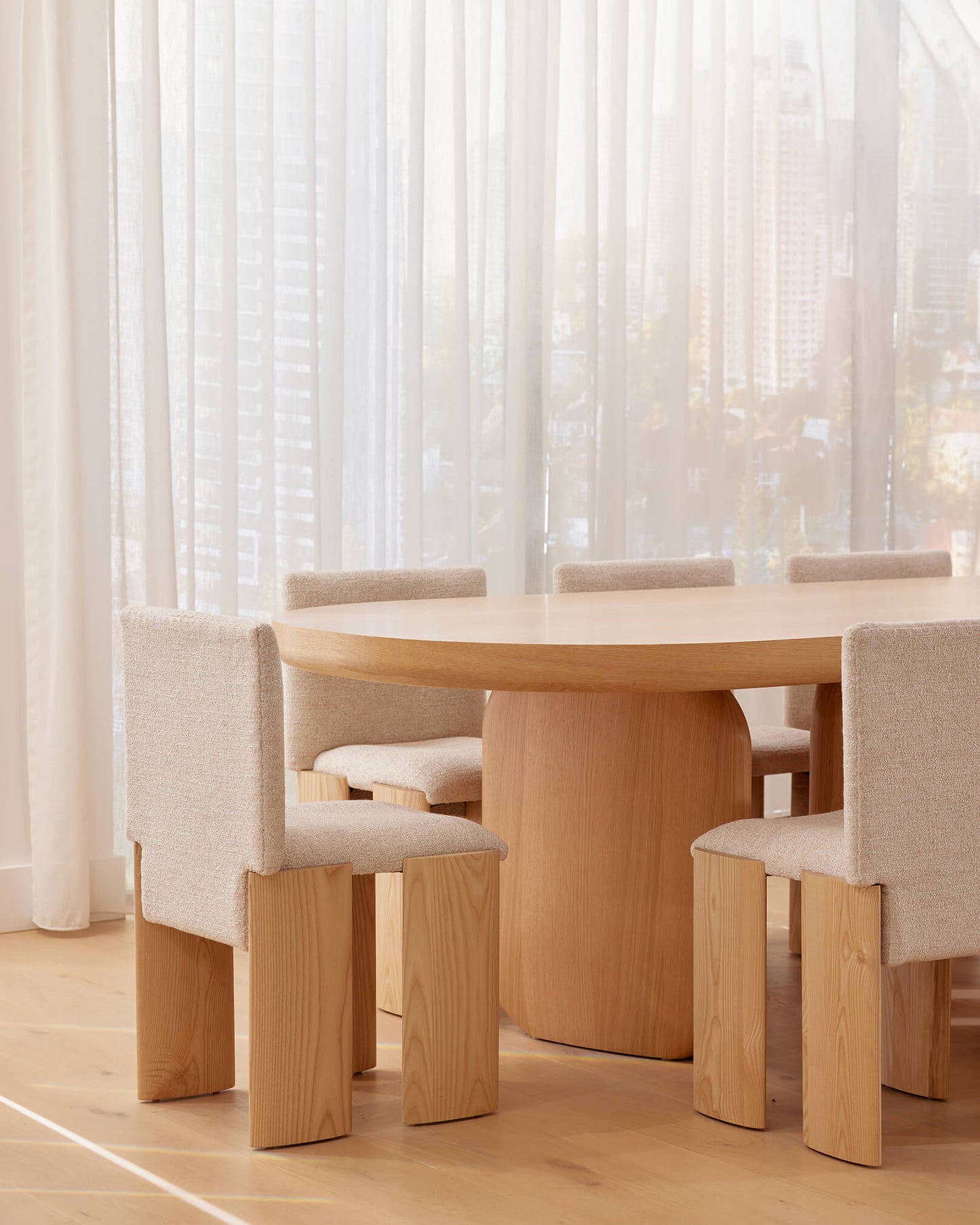 Sola Chair