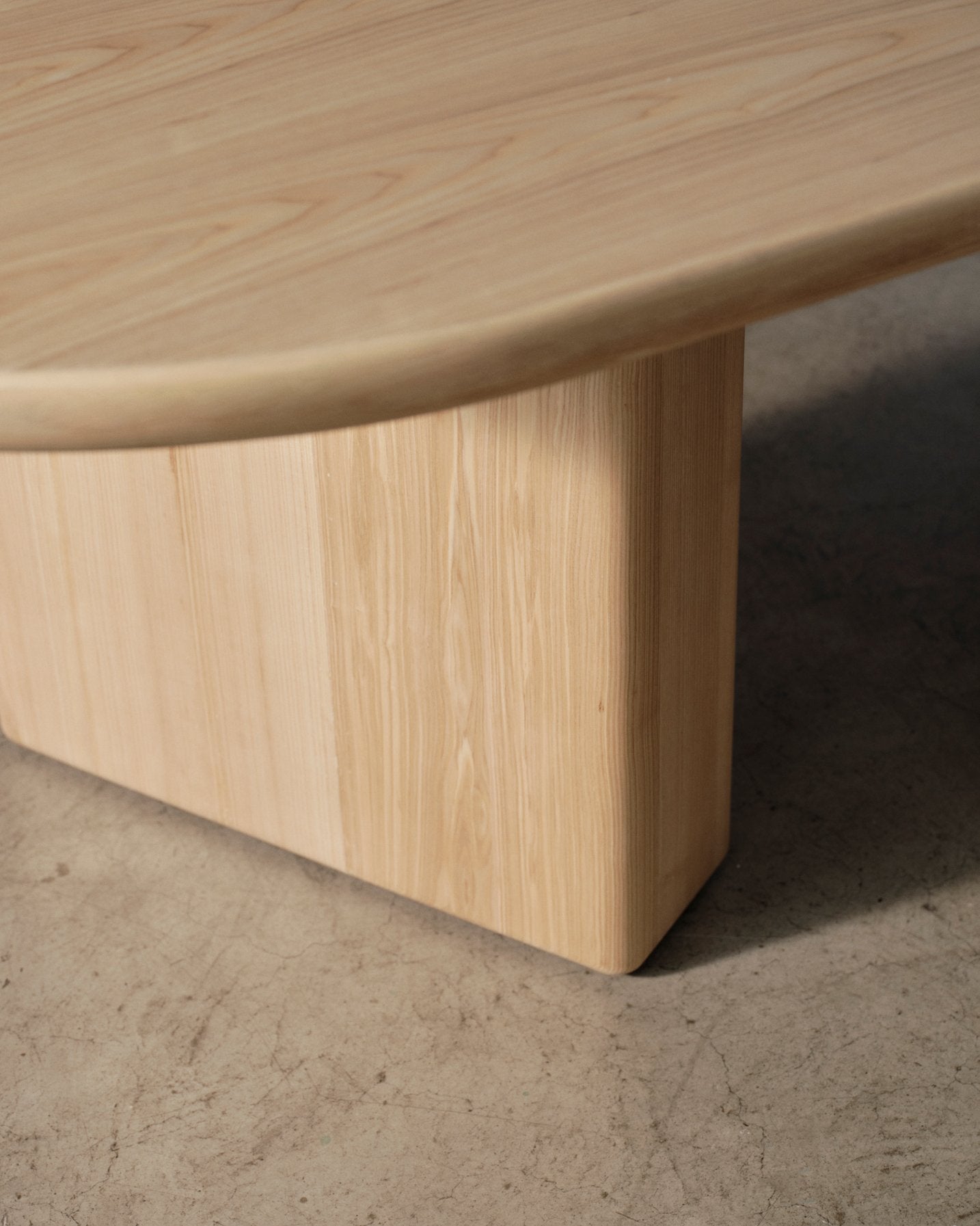 Pill Dining Table Fform pill-dining-table-fform
