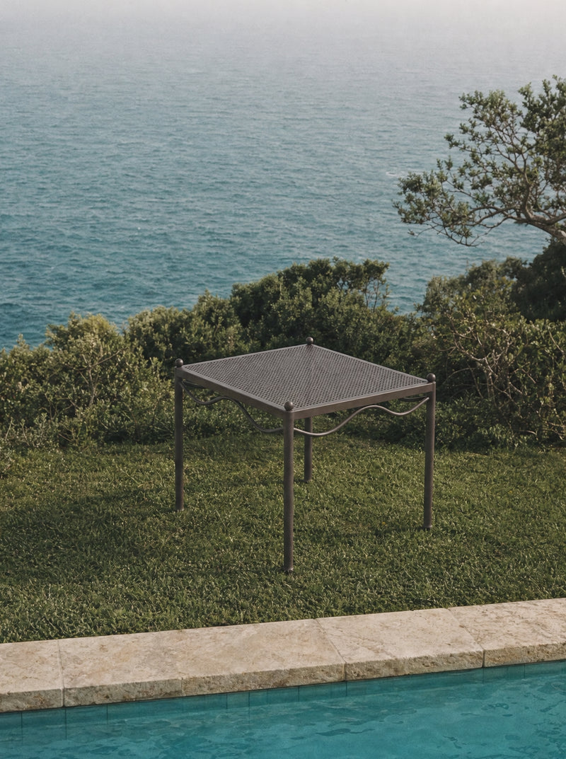 Aire Outdoor Table, video